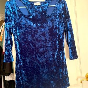Bisou Bisou velvet sodalite Blue blouse